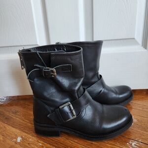 Steve Madden Leather Boots